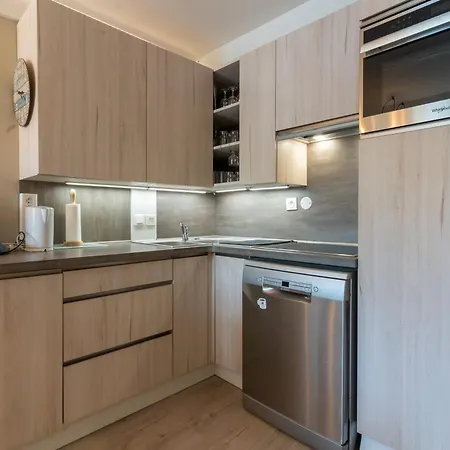 Appartement Pour 6 Pers Dans Residence Avec Piscine Couverte Parking 264 Apartment