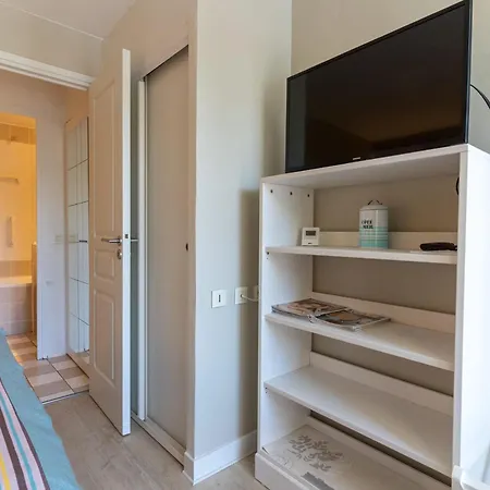 Beautiful Flat With Swimming Pool Tennis Court And Private Car Parking 264 Le Touquet