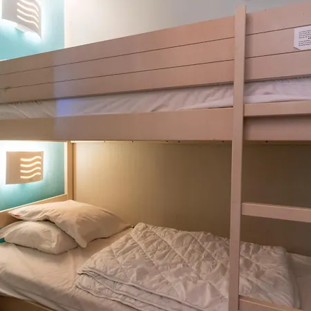 Apartment Appartement Pour 6 Pers Dans Residence Avec Piscine Couverte Parking 264 *