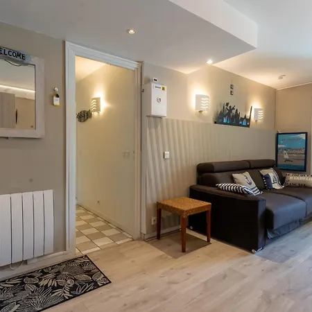 Apartment Appartement Pour 6 Pers Dans Residence Avec Piscine Couverte Parking 264 *